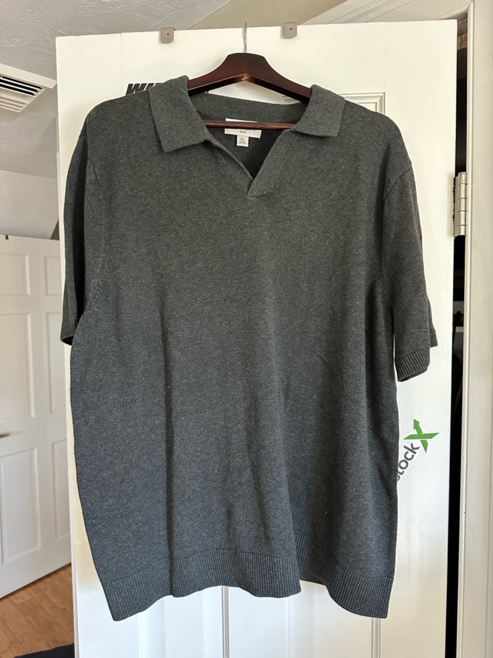 Goodfellow & Co Men’s Charcoal V-Neck Sweater